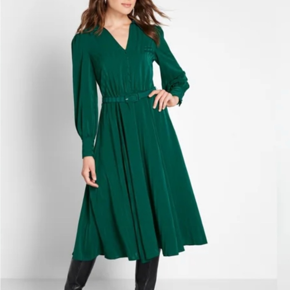ModCloth Green Midi Dress